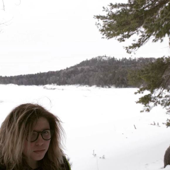 Meet the Posher Other - Meet your Posher, Mia